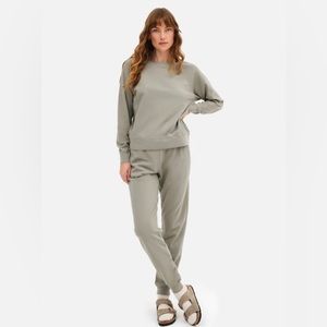 MATE THE LABEL ORGANIC TERRY CROP SWEATPANT